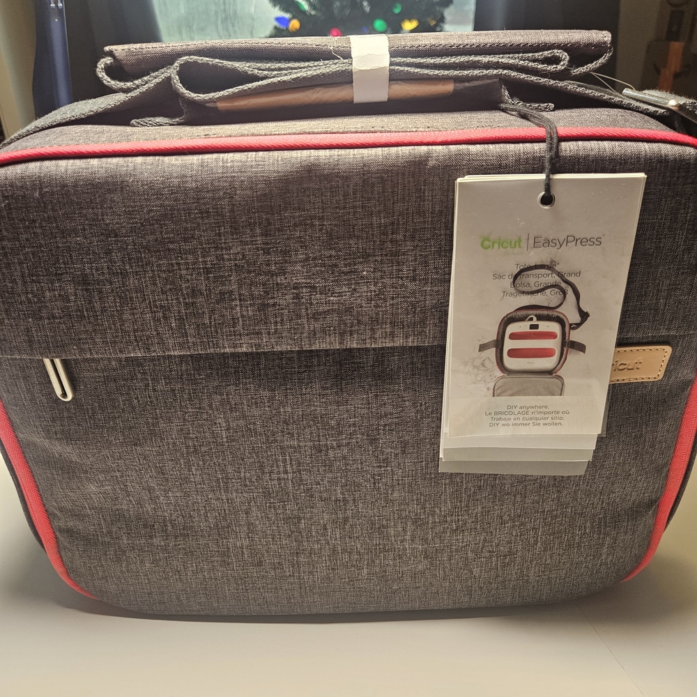 Cricut Gray and Pink Large Easypress Bag